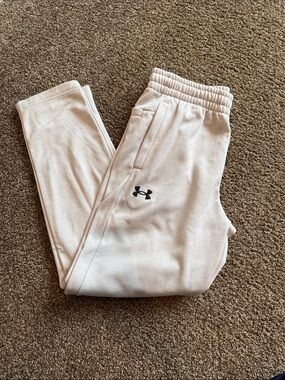 Under Armour Men’s Light grey Jogger Pants